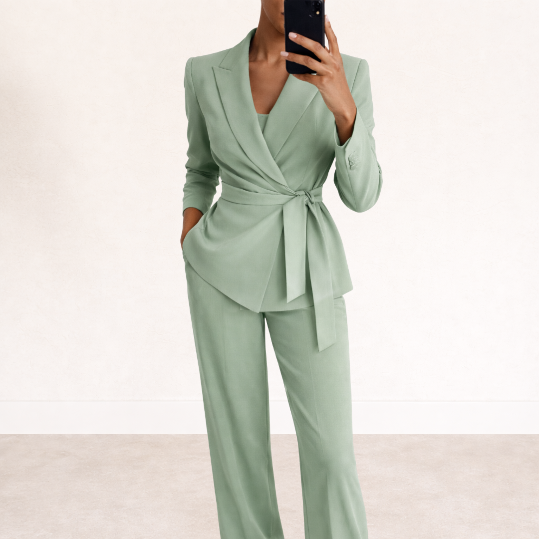 NIKA | TRAJE ELEGANTE DE DOS PIEZAS PARA MUJER