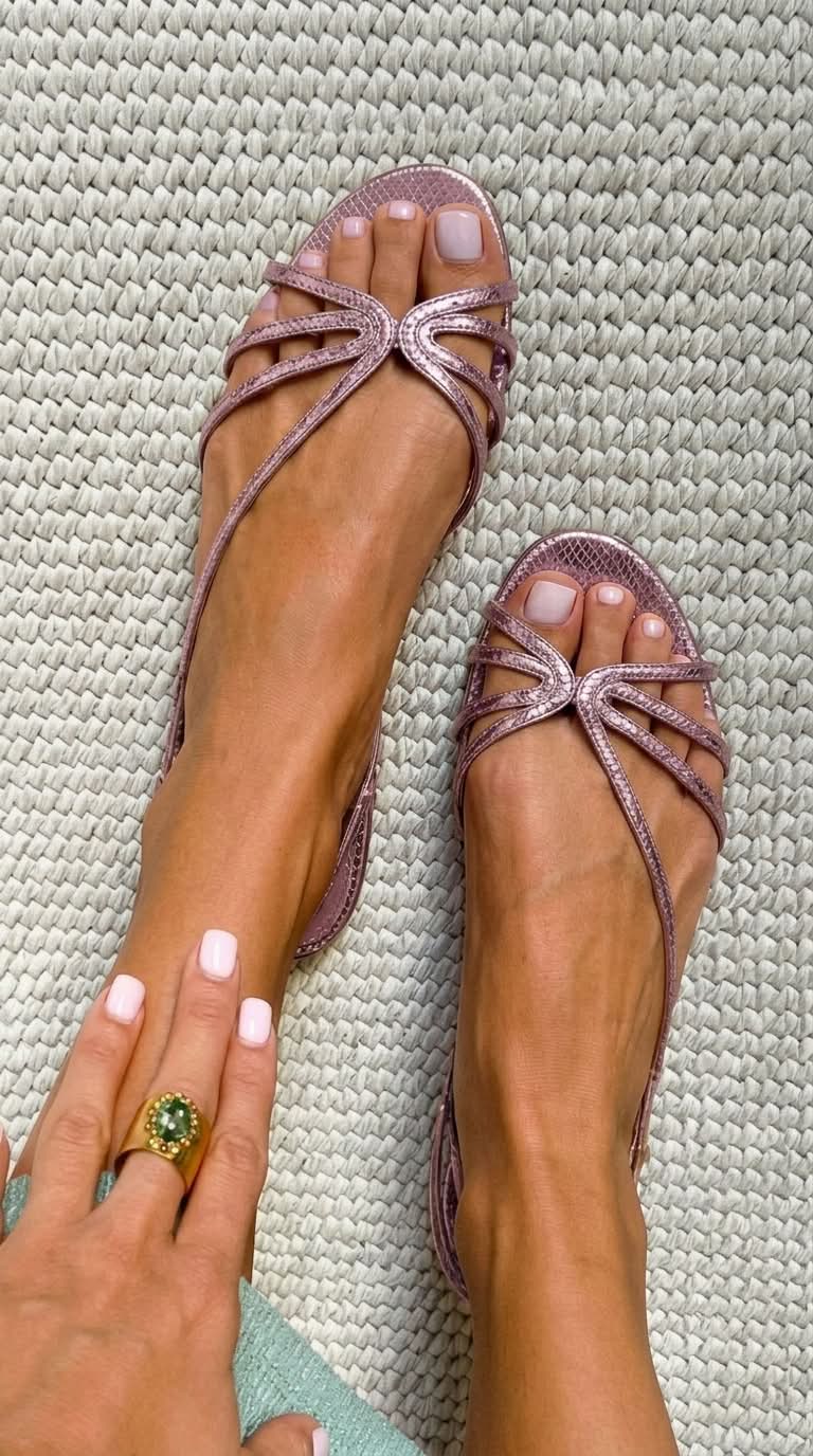 Ginevra | Sandalias Doradas Elegancia Veraniega para Mujer