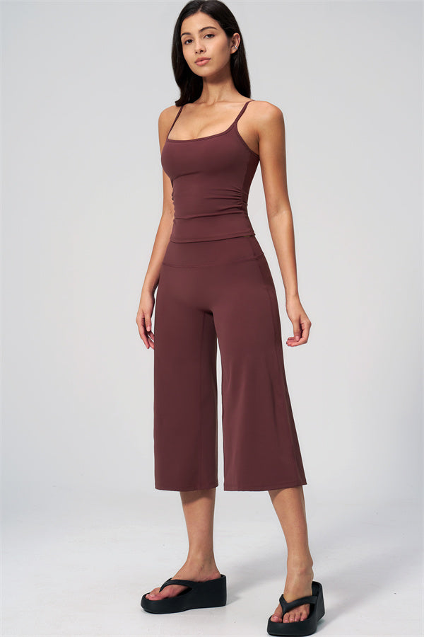 Nexus - El Conjunto de Top de Tirantes y Pantalones Cortos de Pierna Ancha para Mujer