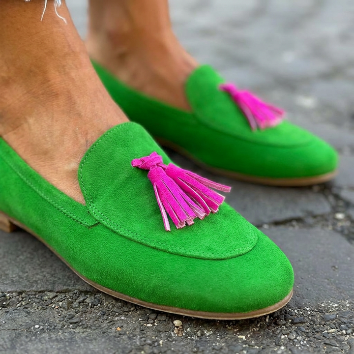 LUDE - MOCASÍN VERDE CON BORLAS