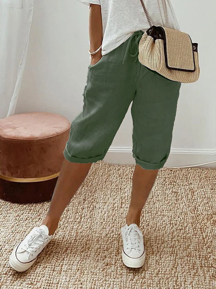 AMANDA | PANTALONES CORTOS CÓMODOS CON BAJO VUELTO