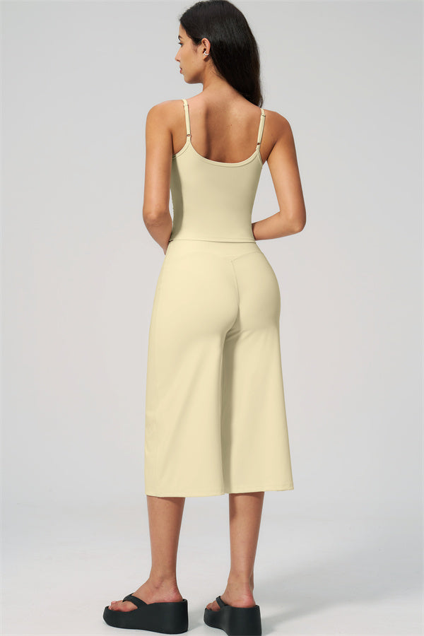 Nexus - El Conjunto de Top de Tirantes y Pantalones Cortos de Pierna Ancha para Mujer