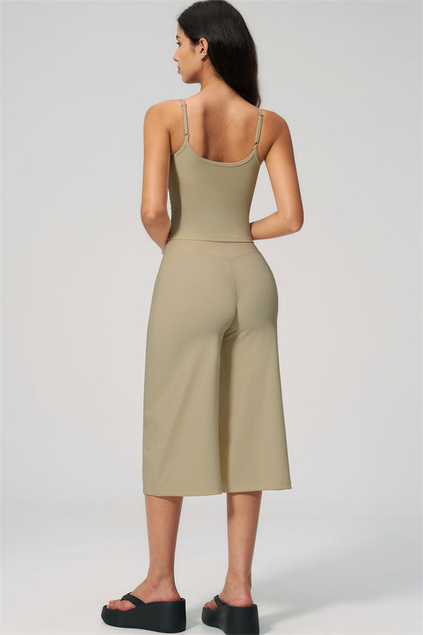 Nexus - El Conjunto de Top de Tirantes y Pantalones Cortos de Pierna Ancha para Mujer