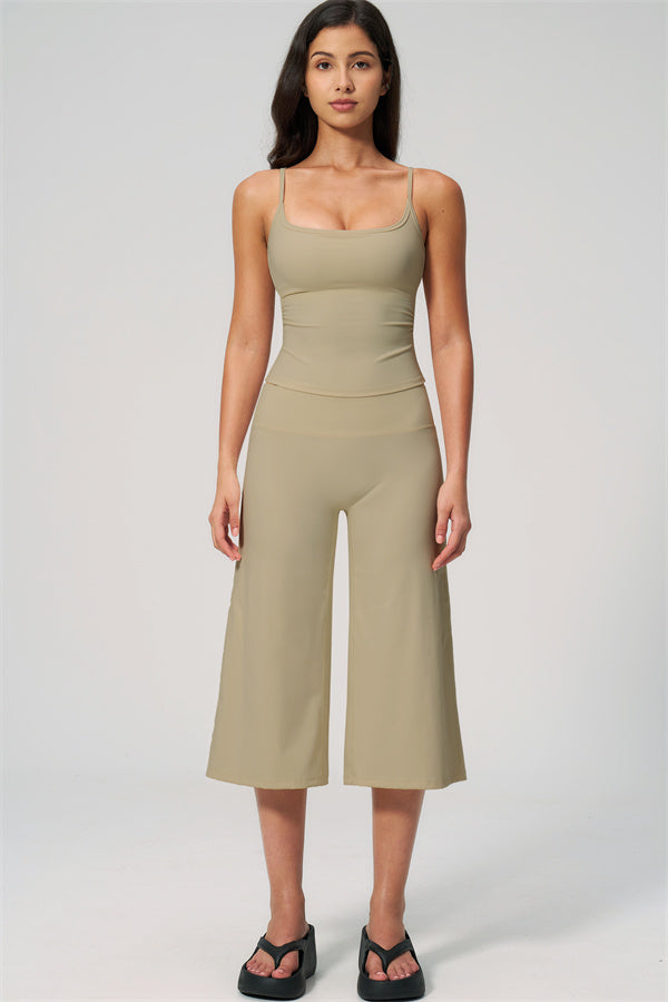 Nexus - El Conjunto de Top de Tirantes y Pantalones Cortos de Pierna Ancha para Mujer