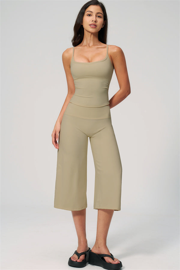 Nexus - El Conjunto de Top de Tirantes y Pantalones Cortos de Pierna Ancha para Mujer