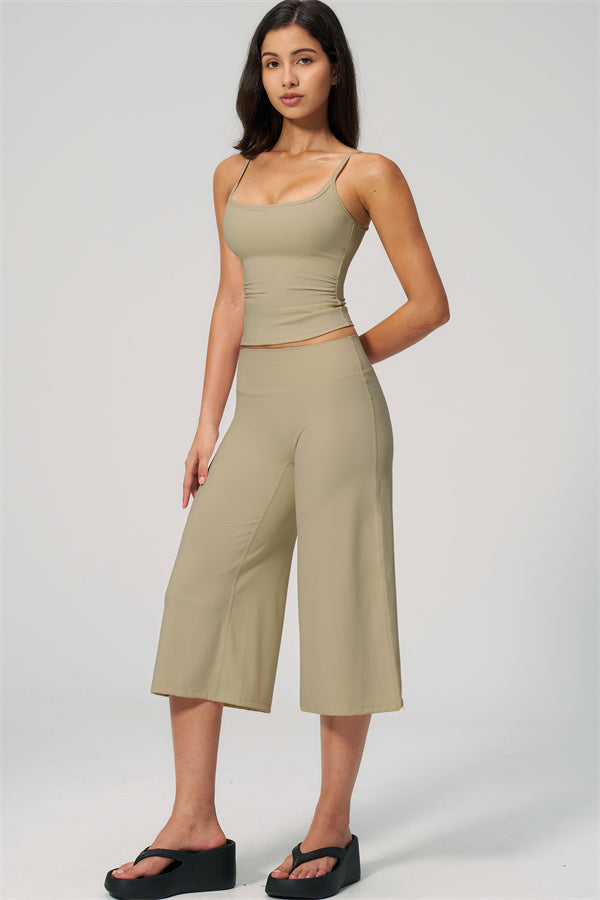 Nexus - El Conjunto de Top de Tirantes y Pantalones Cortos de Pierna Ancha para Mujer