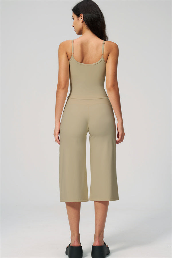 Nexus - El Conjunto de Top de Tirantes y Pantalones Cortos de Pierna Ancha para Mujer