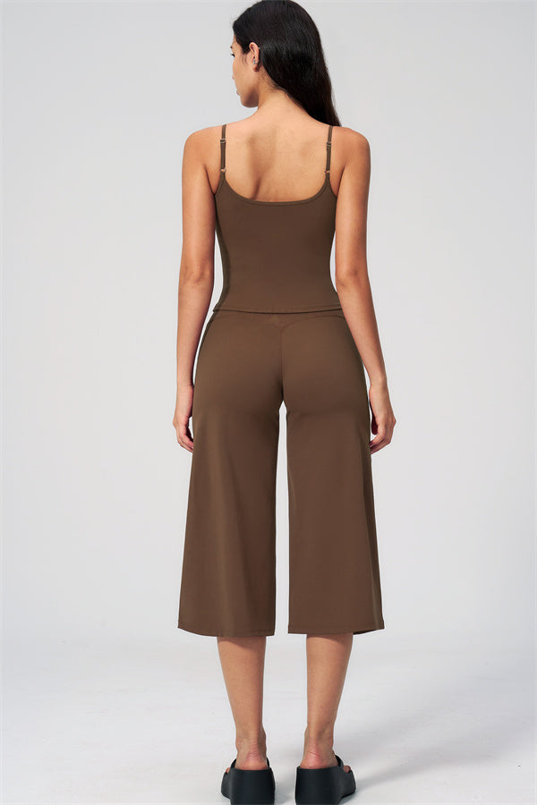 Nexus - El Conjunto de Top de Tirantes y Pantalones Cortos de Pierna Ancha para Mujer