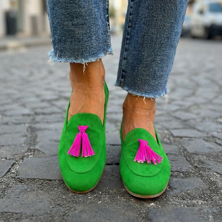 LUDE - MOCASÍN VERDE CON BORLAS