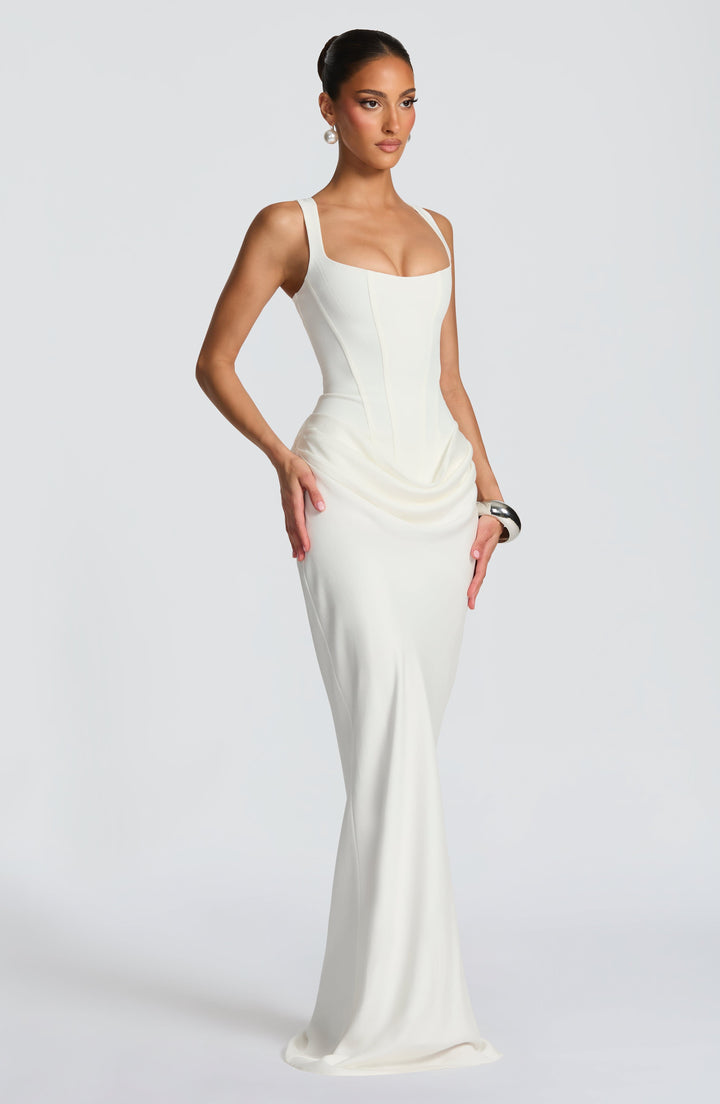 Leonor ❘ Vestido maxi con escote cuadrado