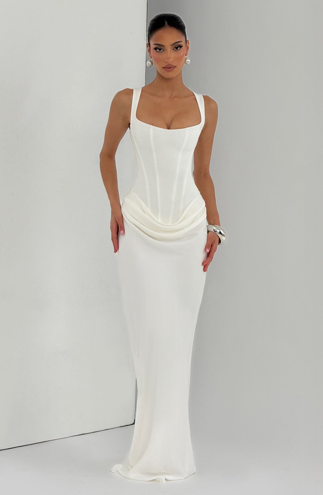 Leonor ❘ Vestido maxi con escote cuadrado