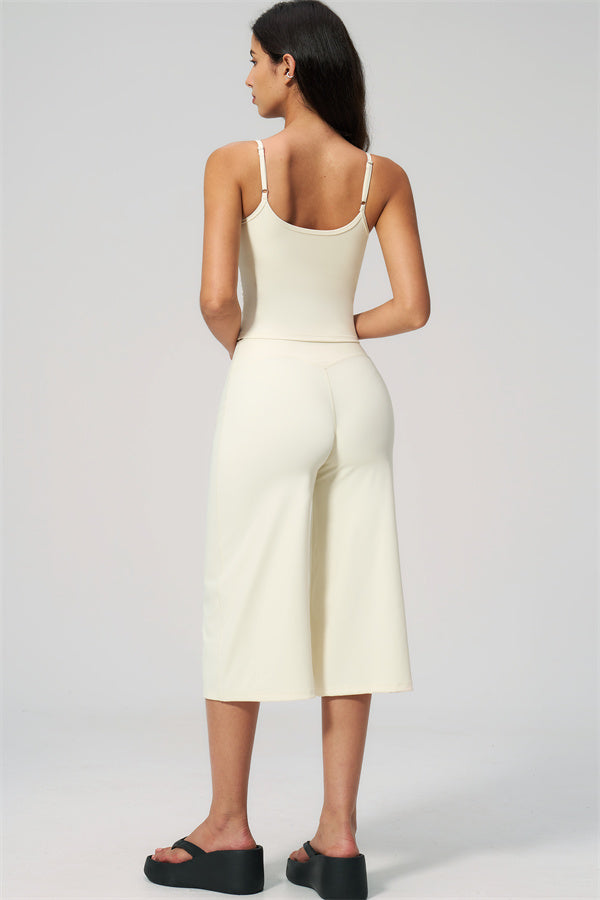 Nexus - El Conjunto de Top de Tirantes y Pantalones Cortos de Pierna Ancha para Mujer