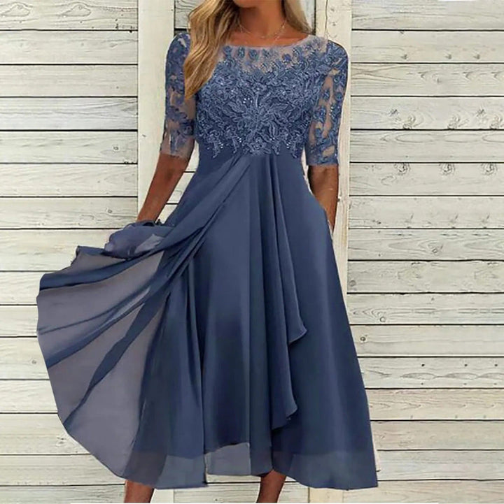 Margarita | Elegante vestido de encaje artesanal para Mujer