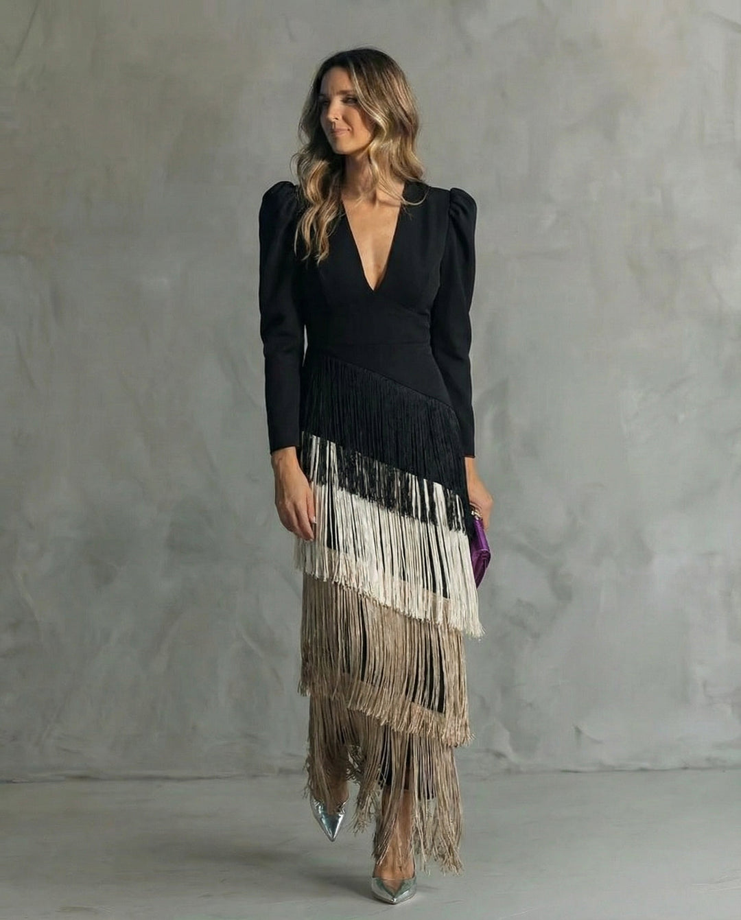 Clara · Vestido elegante con mangas de flecos para Mujer