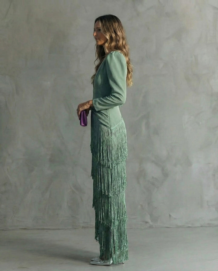 Clara · Vestido elegante con mangas de flecos para Mujer